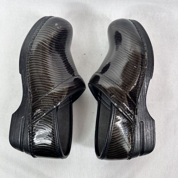 Dansko XP Leather Clogs Shoes Stripes 37 Size 7 Stripes Black Gray Comfort Shiny - Picture 8 of 9
